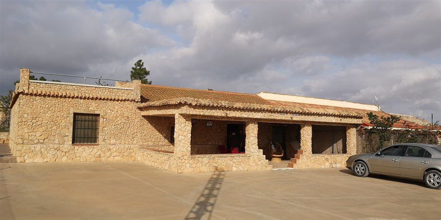 https://fuentealamorealestate.com/images/osproperty/properties/1495/1099-country-house-for-sale-in-fuente-alamo-de-murcia-17938-large.jpg