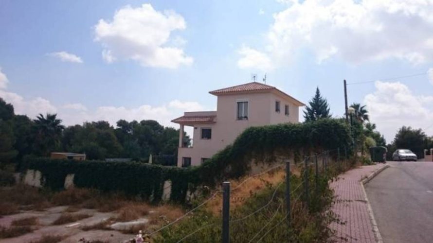 https://fuentealamorealestate.com/images/osproperty/properties/1118/725-villa-for-sale-in-totana-29-large.jpg