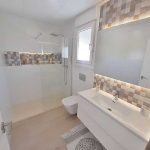 https://spanishnewbuildhomes.com/wp-content/uploads/2022/02/townhouse-for-sale-in-avileses_Bathroom.jpg